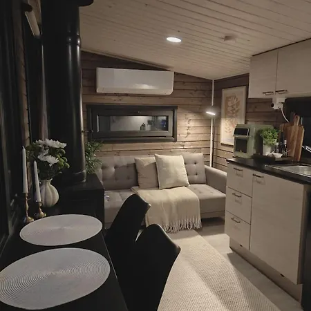Borealis Village 7 With A Nature View, Fireplace, Sauna, Kitchen * Muonio